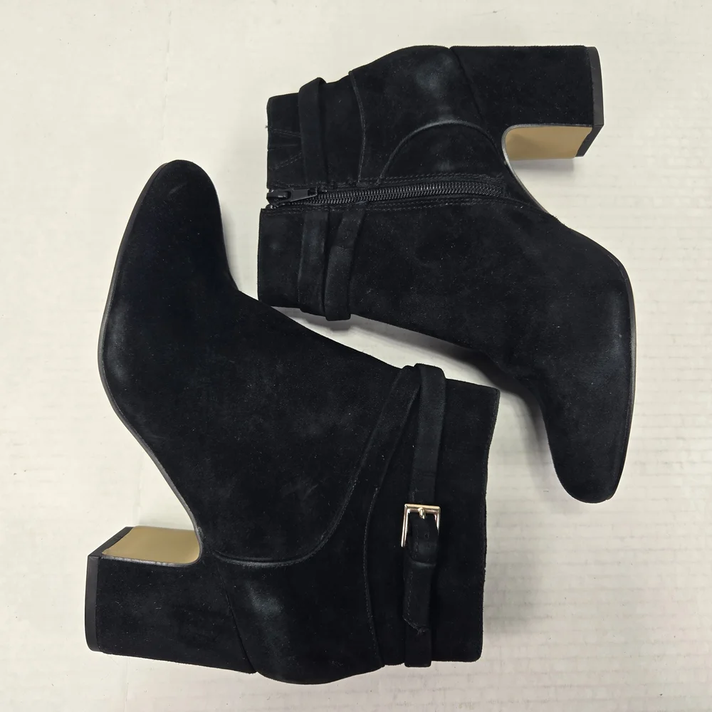 Bella Vita Arlette Black Suede Chelsea Ankle Booties Block Heel Boots Size 8.5